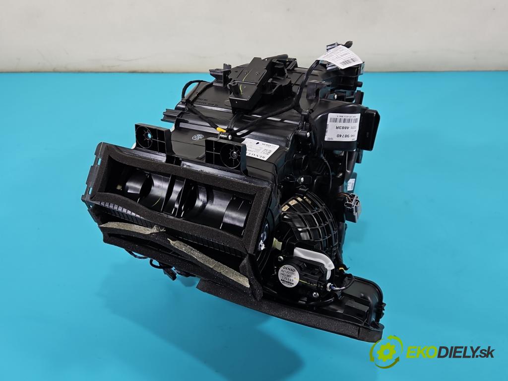 Renault Clio V 2019- 1.3 Tce 131 hp automatic 96 kW 1332 cm3 5- radiátor 272704883R (Radiátory topení)