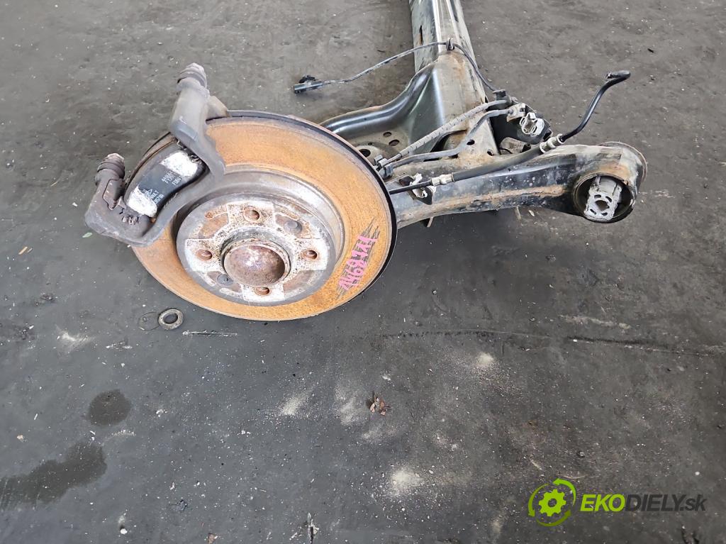 Renault Clio V 2019- 1.3 Tce 131 hp automatic 96 kW 1332 cm3 5- zadní výztuha  (Výztuhy zadní)