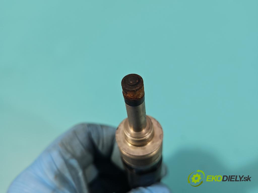 Renault Clio V 2019- 1.3 Tce 131 HP automatic 96 kW 1332 cm3 5- vstrek A2820701000 (Vstrekovač paliva)