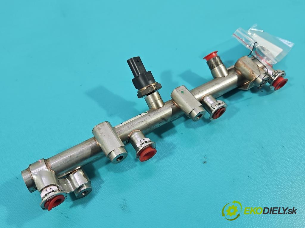 Renault Clio V 2019- 1.3 Tce 131 HP automatic 96 kW 1332 cm3 5- lišta vstrekovacia A2820701100 (Vstrekovacia lišta)