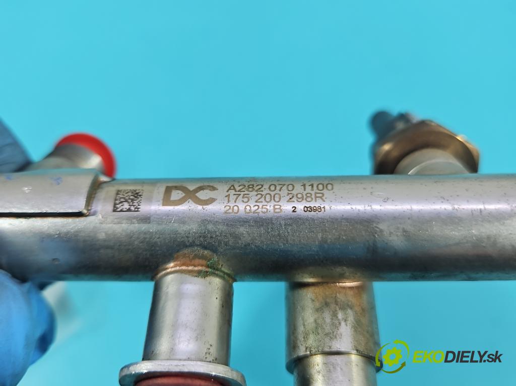 Renault Clio V 2019- 1.3 Tce 131 HP automatic 96 kW 1332 cm3 5- lišta vstrekovacia A2820701100 (Vstrekovacia lišta)