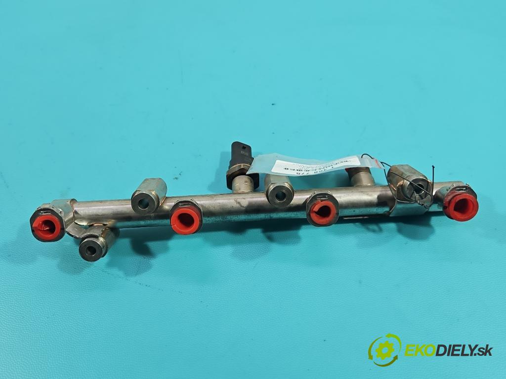 Renault Clio V 2019- 1.3 Tce 131 HP automatic 96 kW 1332 cm3 5- lišta vstrekovacia A2820701100 (Vstrekovacia lišta)