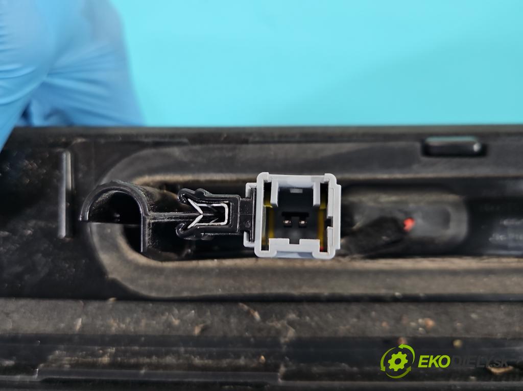 Opel Corsa F 2019- 1.2 12V 75 hp manual 55 kW 1199 cm3 5- spoiler 39167912 (Spoiler)