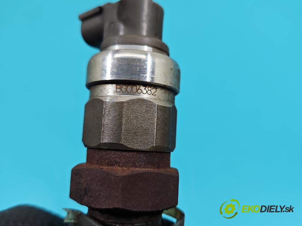 Toyota Corolla Verso II 2004-2009 2.0 D4D 116 HP manual 85 kW 1995 cm3 5- lišta vstrekovacia 89458-60010 (Vstrekovacia lišta)