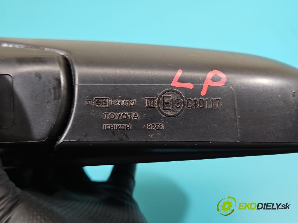 Toyota Corolla E11 1997-2002 1.4 vvti 97KM manual 71 kW 1398 cm3 3- zpětné zrcátko levé  (Klika dveří ostatní)