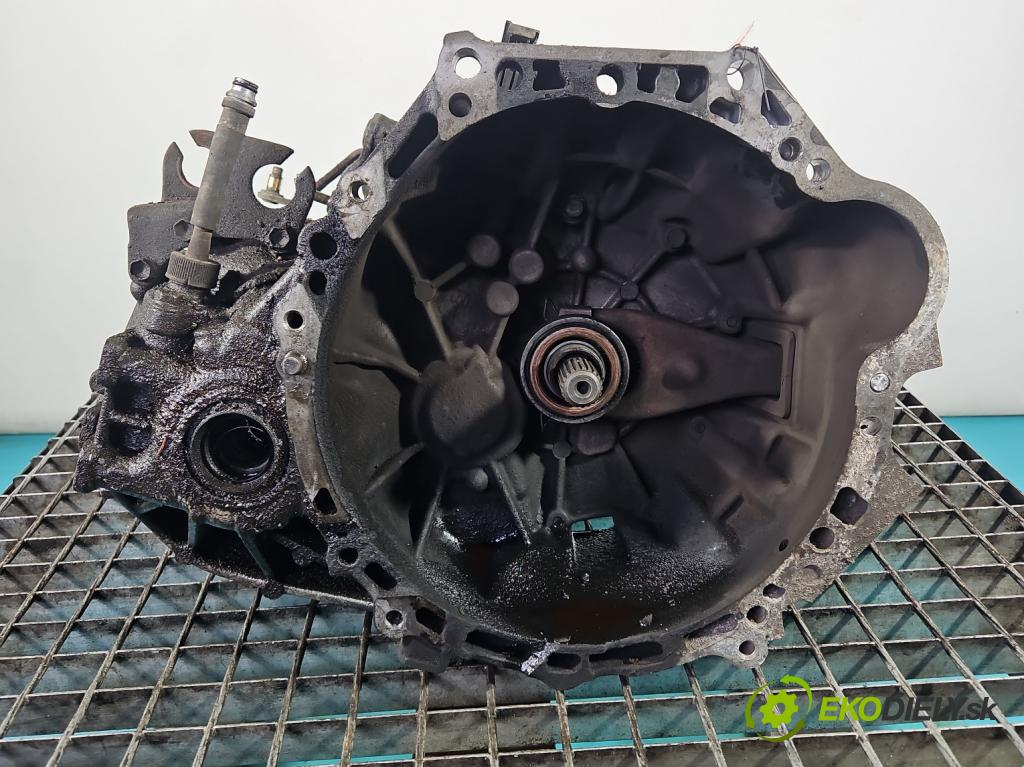 Toyota Corolla E11 1997-2002 1.4 vvti 97KM manual 71 kW 1398 cm3 3- prevodovka stupeň,rýchlosť manual C60 1