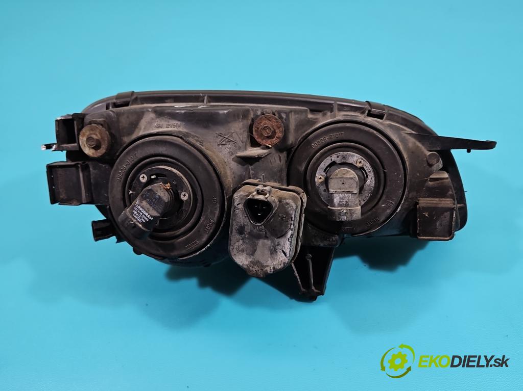 Toyota Corolla E11 1997-2002 1.4 vvti 97KM manual 71 kW 1398 cm3 3- Reflektor: ľavý 100-77126 (Kľučka dverí ostatné)