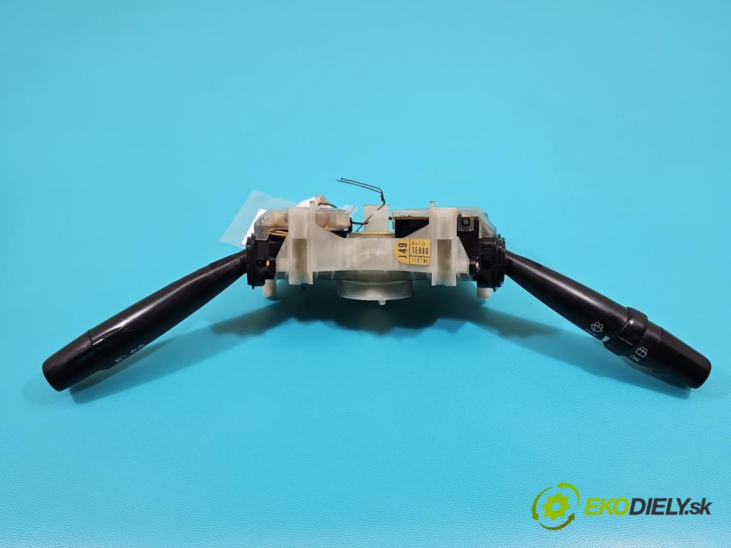 Toyota Corolla E11 1997-2002 1.4 vvti 97KM manual 71 kW 1398 cm3 3- prepínač komplex: 84310-1E680 (Prepínacie páčky pod volantom)