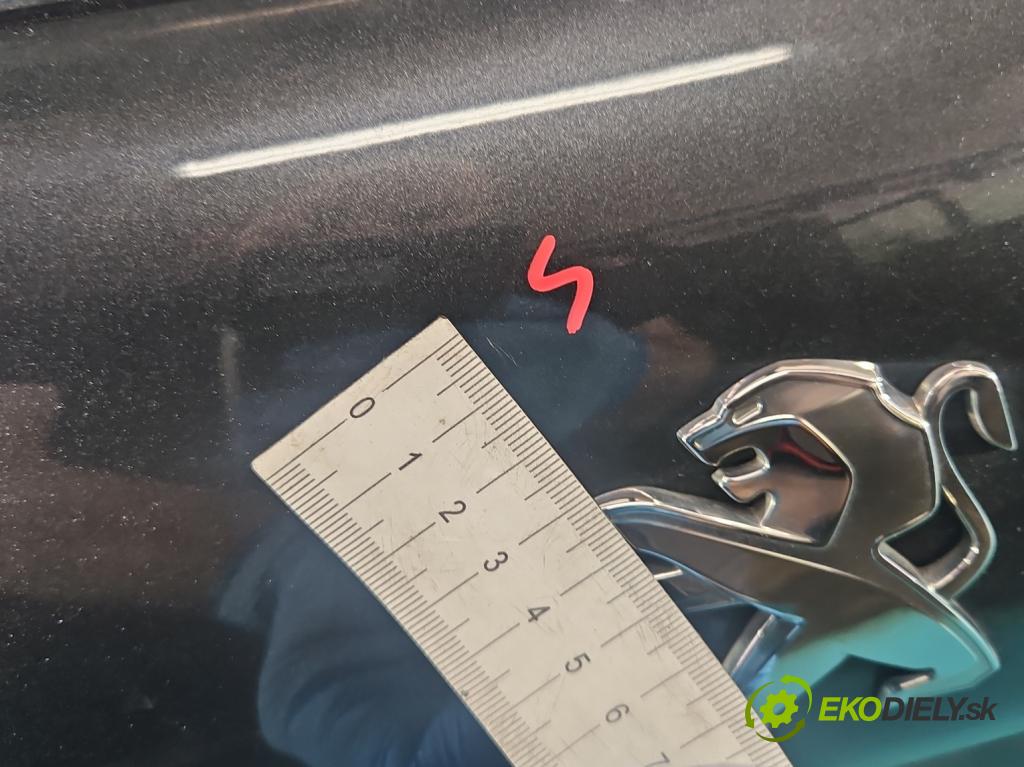 Peugeot 208 I 2012-2019 1.2 Pure Tech 82 hp manual 60 kW 1199 cm3 5- zadní kufrové dveře  (Zadní kapota (kufr))