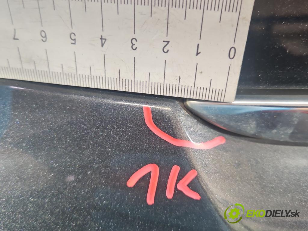 Peugeot 208 I 2012-2019 1.2 Pure Tech 82 hp manual 60 kW 1199 cm3 5- zadní kufrové dveře  (Zadní kapota (kufr))