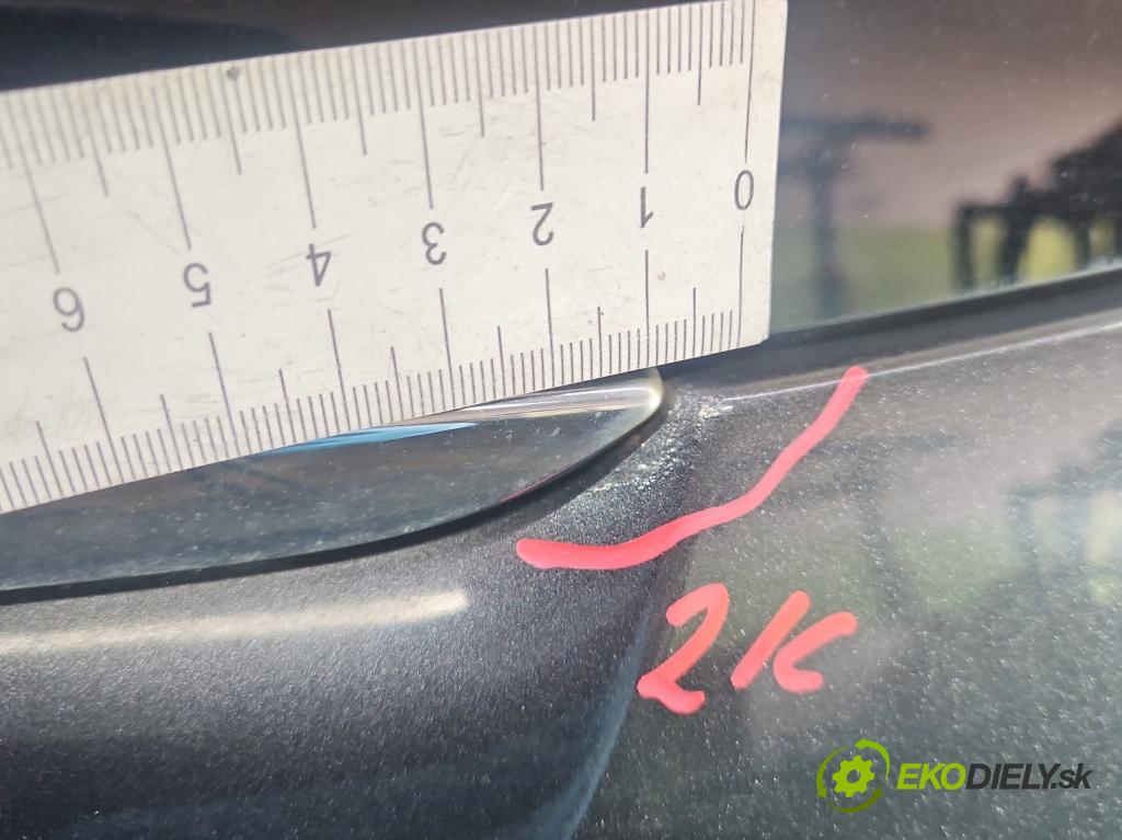 Peugeot 208 I 2012-2019 1.2 Pure Tech 82 hp manual 60 kW 1199 cm3 5- zadní kufrové dveře  (Zadní kapota (kufr))