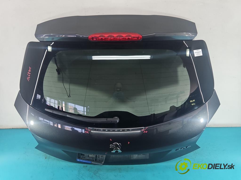 Peugeot 208 I 2012-2019 1.2 Pure Tech 82 hp manual 60 kW 1199 cm3 5- zadní kufrové dveře  (Zadní kapota (kufr))