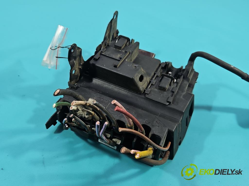 Citroen C4 Grand Picasso II 2013-2022 2.0 hdi 150 HP automatic 110 kW 1997 cm3 5- kontakt plusová 9675349880
