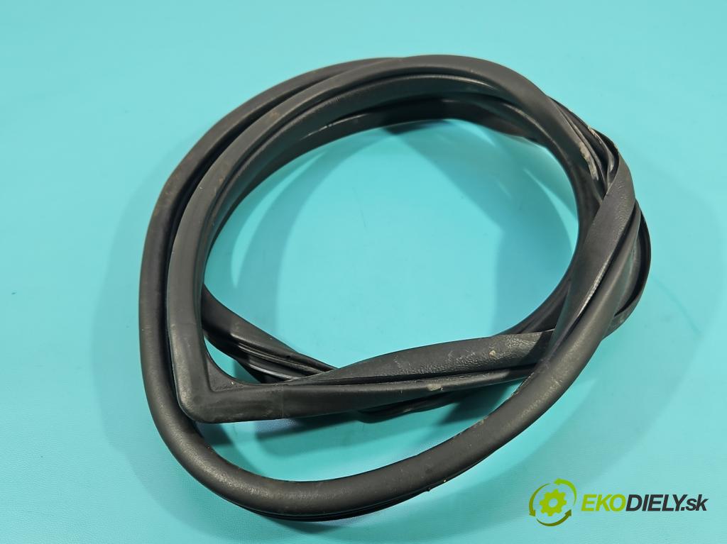 Hyundai Tucson III 2015-2020 1.7 crdi 141 hp automatic 104 kW 1685 cm3 5- Těsnění: dveře zadní pravé  (Ostatní)