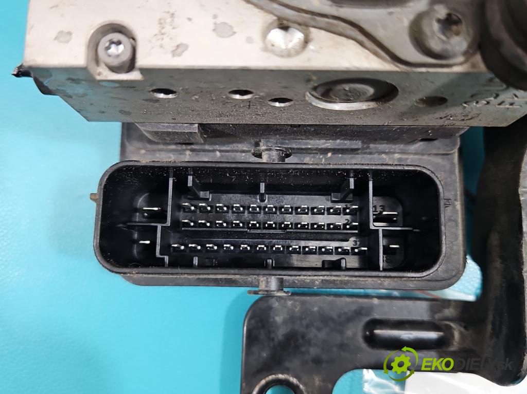 Hyundai Tucson III 2015-2020 1.7 crdi 141 HP automatic 104 kW 1685 cm3 5- čerpadlo abs 58920-D7100 (Pumpa ABS)