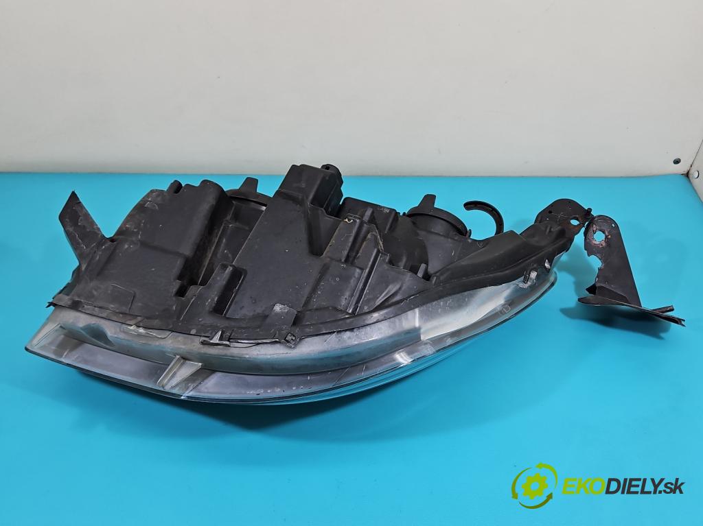 Citroen C4 II 2010-2017 1.6 hdi 120 HP automatic 88 kW 1560 cm3 5- Reflektor: pravý 9808623780 (Svetlo predné pravé)