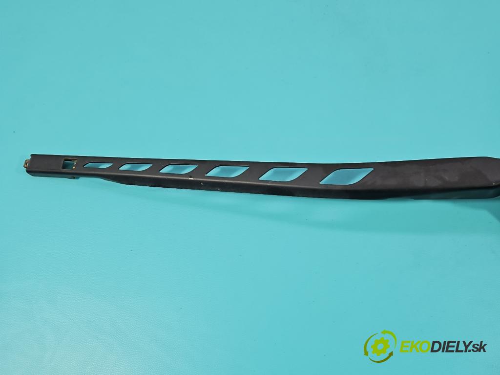 Bmw 5 E60 2003-2010 2.5 R6 192 hp automatic 141 kW 2494 cm3 5- rameno stěrače pravé 7035103