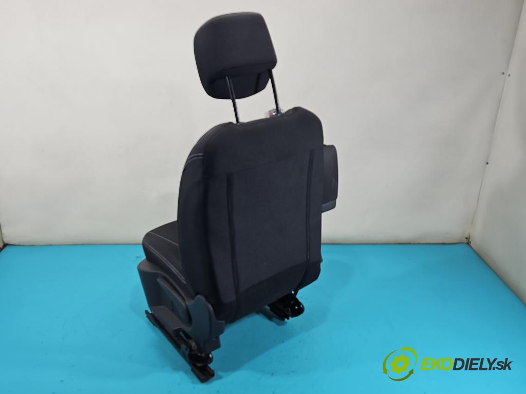 Renault Clio IV 2012-2020 1,2.0 16V 73 HP manual 54 kW 1149 cm3 5- Sedačka ľavý  (Sedadlo)