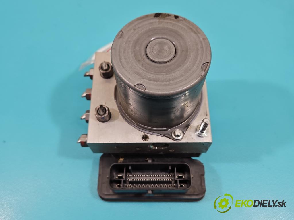 Renault Clio V 2019- 1.3 Tce 131 HP automatic 96 kW 1332 cm3 5- čerpadlo abs 476601411R (Pumpa ABS)