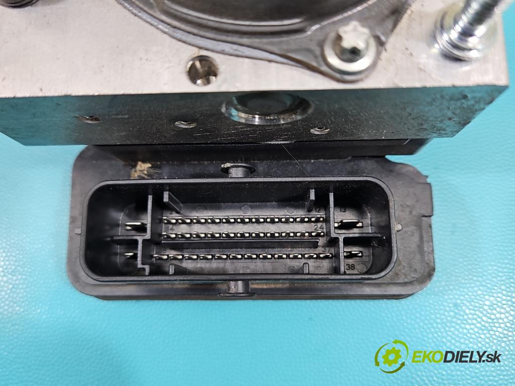 Renault Clio V 2019- 1.3 Tce 131 HP automatic 96 kW 1332 cm3 5- čerpadlo abs 476601411R (Pumpa ABS)