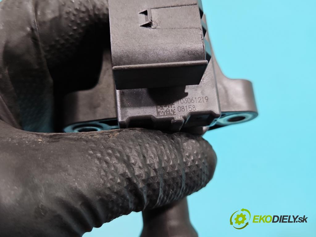 Renault Clio V 2019- 1.3 Tce 131 HP automatic 96 kW 1332 cm3 5- cievka zapaľovacia 224332935R (Zapaľovacia cievka)