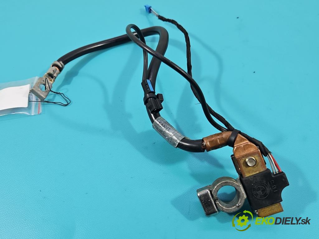 Bmw 5 E60 2003-2010 2.5 R6 192 HP automatic 141 kW 2494 cm3 5- kontakt mínus: 6928989
