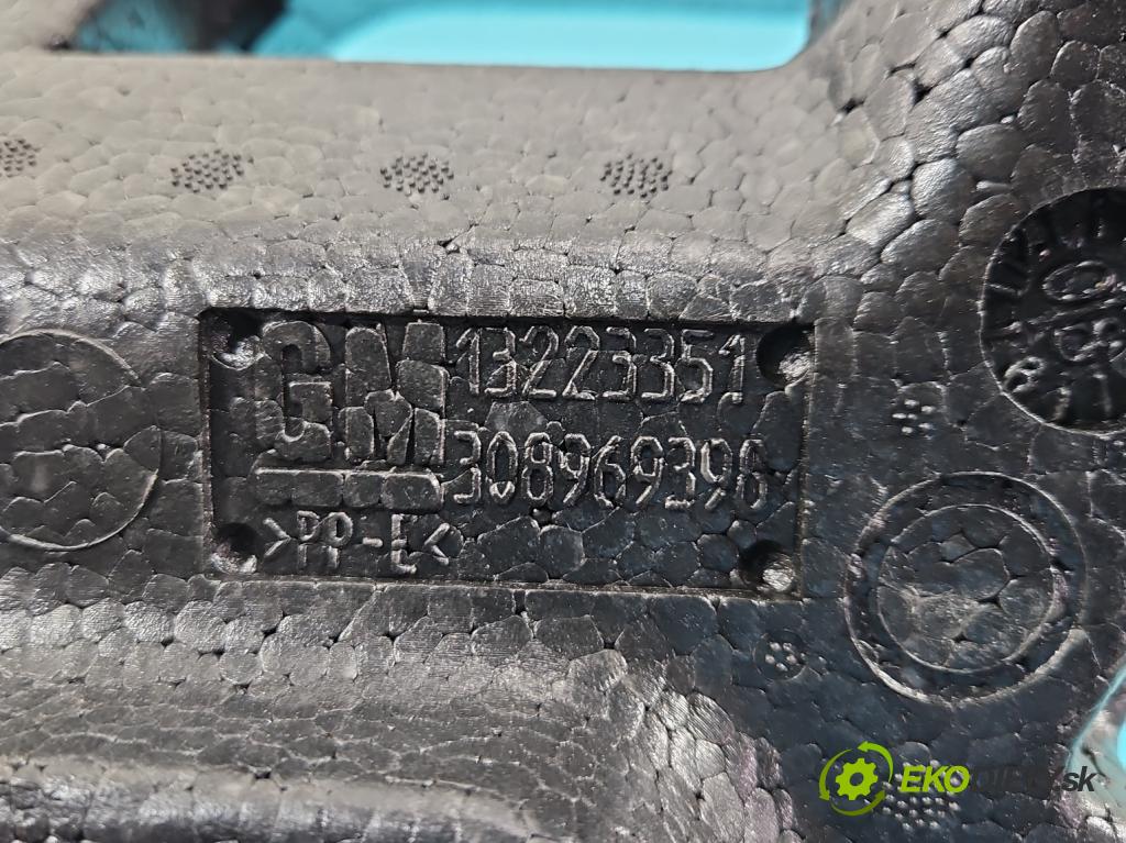 Opel Corsa D 2006-2014 1.4 16V 90 hp manual 66 kW 1364 cm3 3- čerpadlo kompresor do pneumatík 13223351