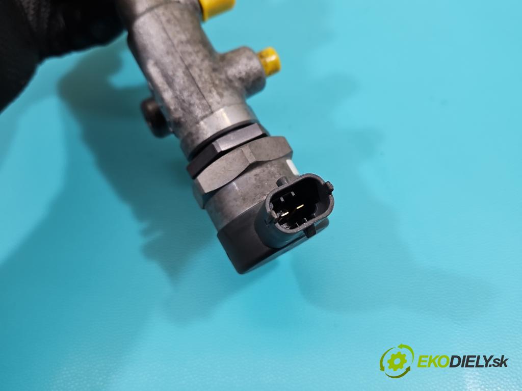 Opel Insignia B 2017-2022 2.0 cdti 174 HP automatic 128 kW 1995 cm3 5- lišta vstrekovacia 0445214414 (Vstrekovacia lišta)