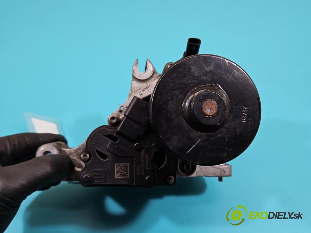 Opel Insignia B 2017-2022 2.0 cdti 174 HP automatic 128 kW 1995 cm3 5- čerpadlo voda: 55515141 (Vodná pumpa)