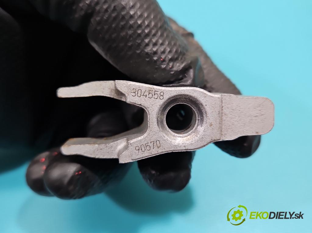 Opel Insignia B 2017-2022 2.0 cdti 174 hp automatic 128 kW 1995 cm3 5- Upevnění: 304558-90570