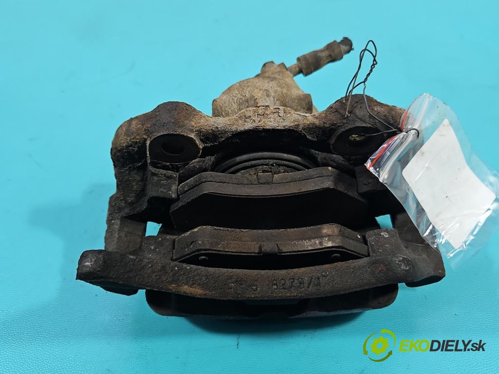 Vw Polo III 6N 1994-2001 1.4 tdi 75 HP manual 55 kW 1422 cm3 3- brzdič predné pravý  (Kľučka dverí ostatné)