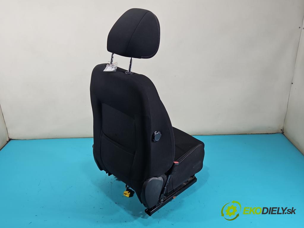 Citroen C4 II 2010-2017 1.6 hdi 120 HP automatic 88 kW 1560 cm3 5- Sedačka ľavý  (Sedadlo)