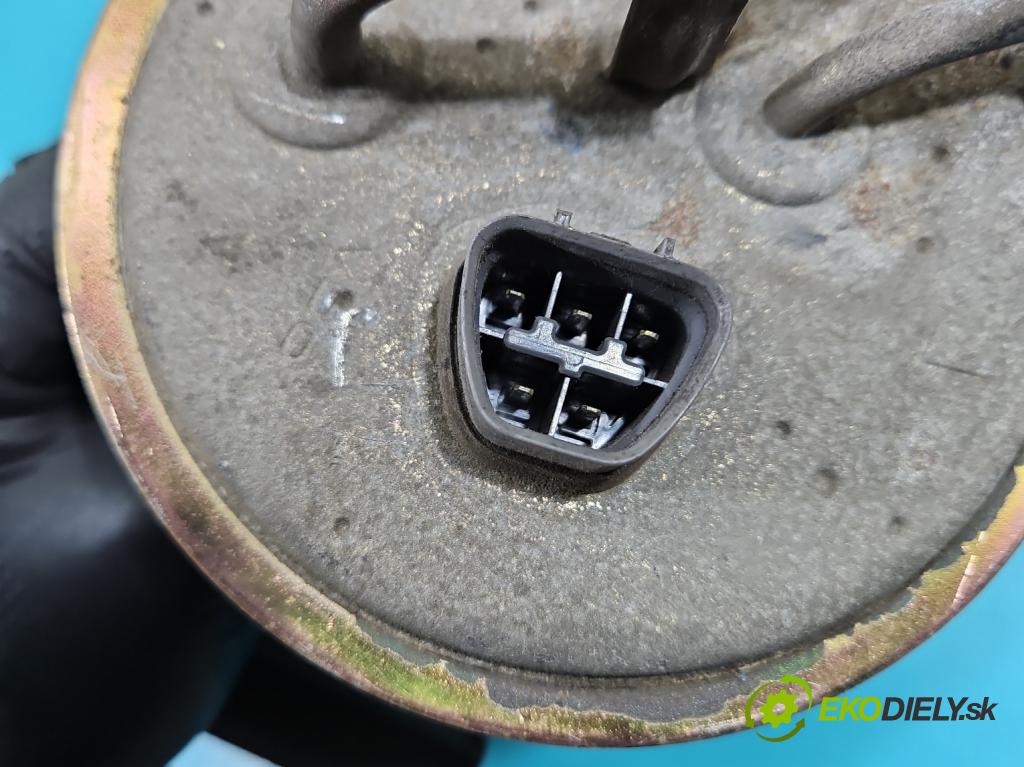 Toyota Corolla E11 1997-2002 1,4.0 16V 86 hp manual 63 kW 1332 cm3 5- čerpadlo paliva