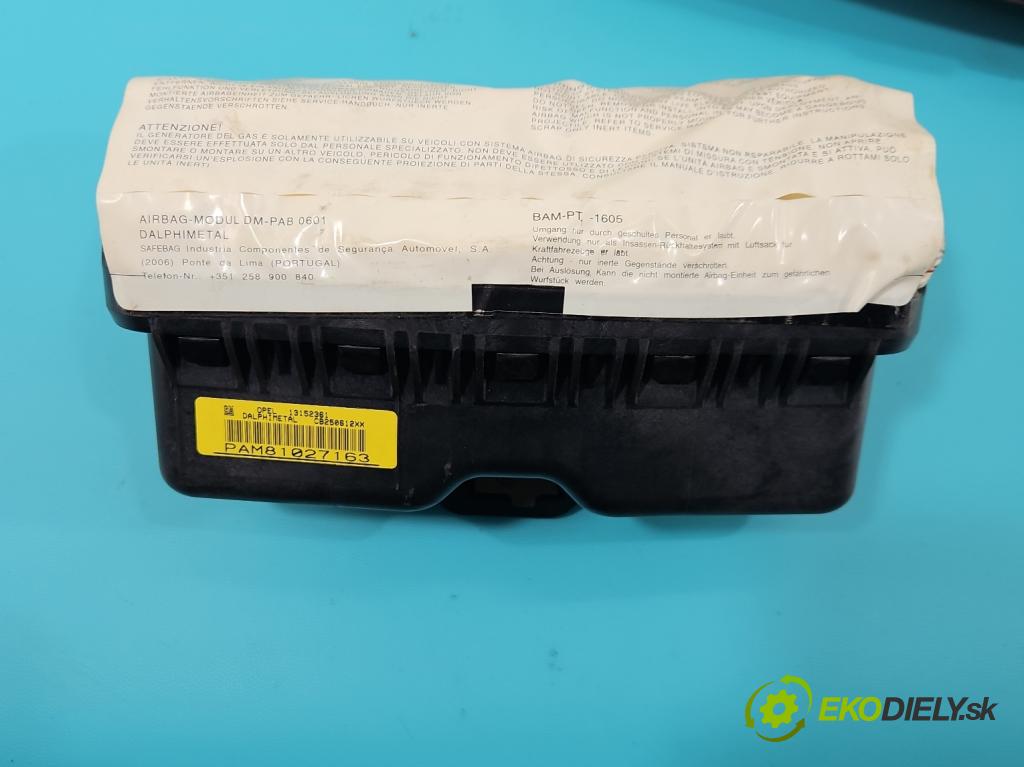 Opel Corsa D 2006-2014 1.4 16V 90 hp manual 66 kW 1364 cm3 3- kokpit,přistrojova deska