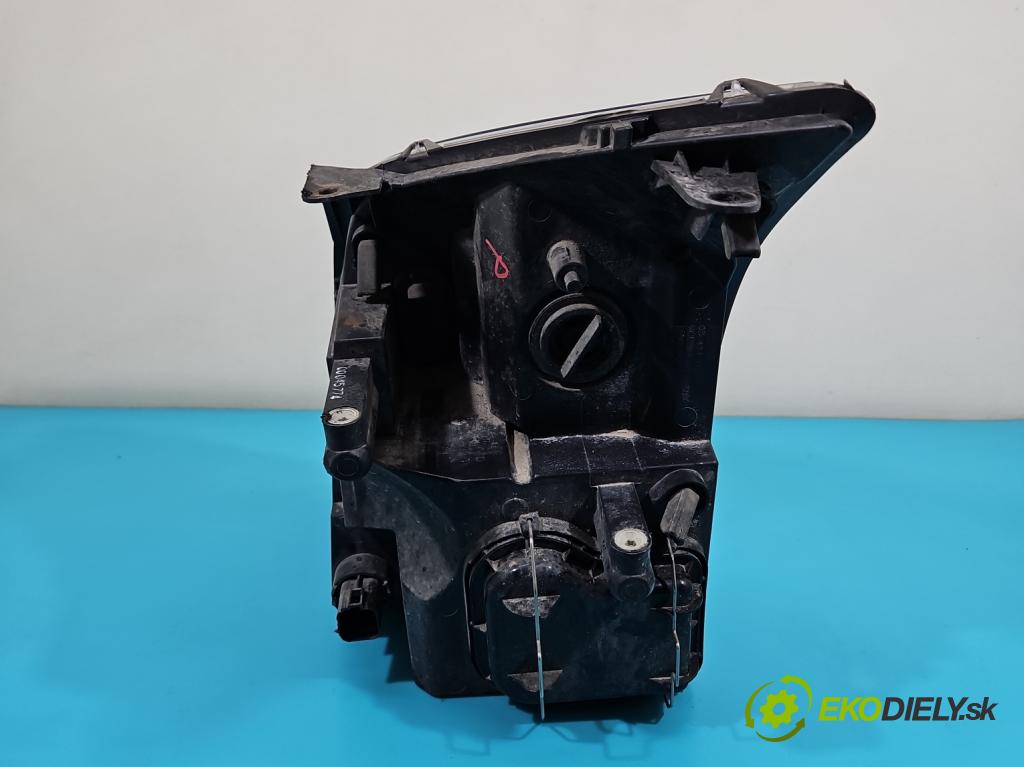 Ford Transit 2006-2013 2.2 tdci 110 HP manual 81 kW 2198 cm3 5- Reflektor: pravý  (Svetlo predné pravé)