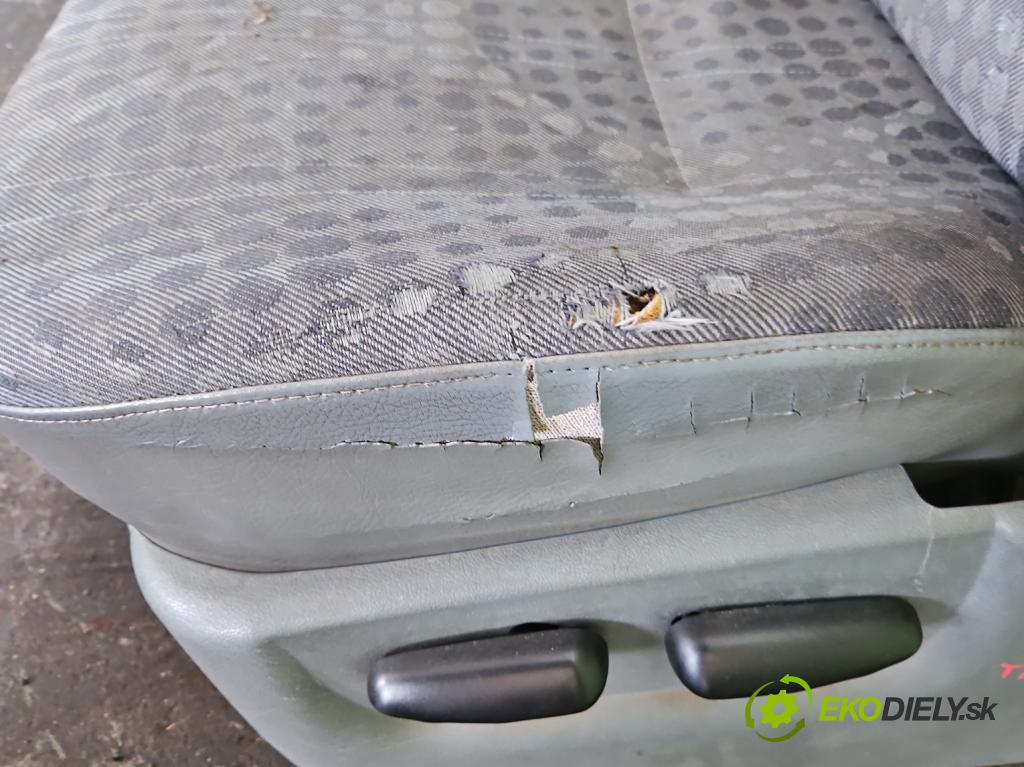 Ford Transit Mk7 2006-2013 2.2 tdci 110 HP manual 81 kW 2198 cm3 5- Sedačka ľavý  (Sedadlo)