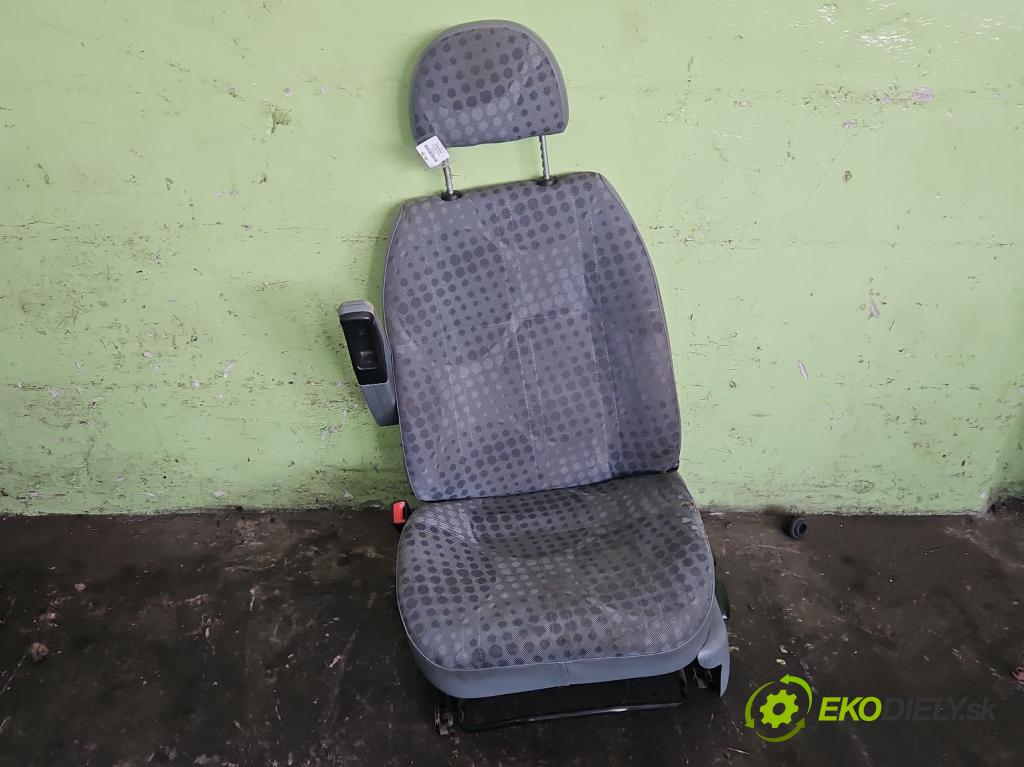 Ford Transit Mk7 2006-2013 2.2 tdci 110 HP manual 81 kW 2198 cm3 5- Sedačka ľavý  (Sedadlo)