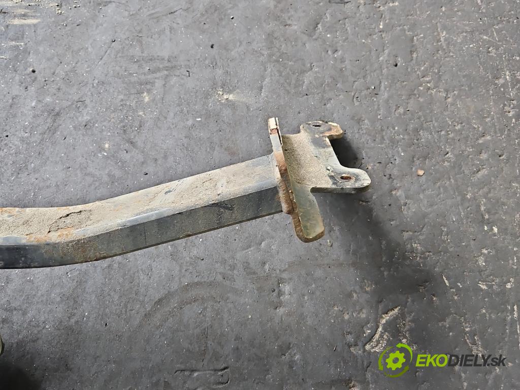 Opel Vectra C 2002-2008 1.9 cdti 150 HP manual 110 kW 1910 cm3 5- Hák: vlečení:  (Ťažné zariadenie)