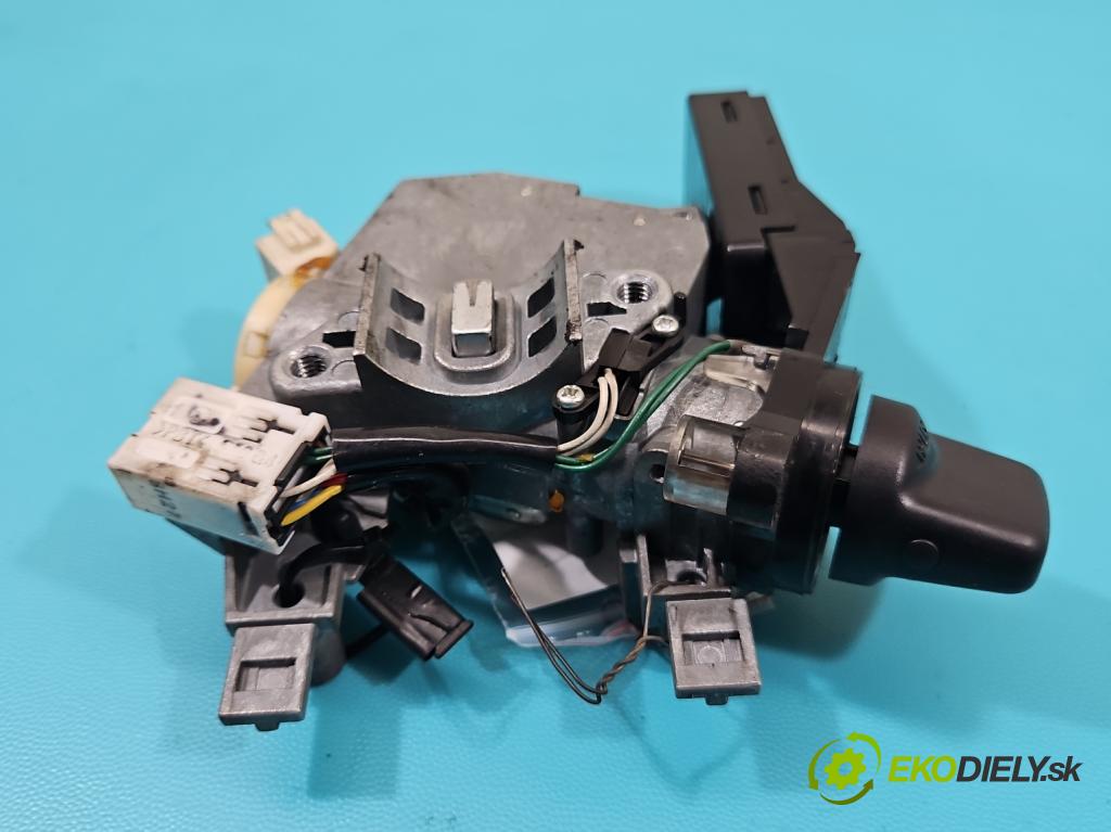 Mitsubishi Outlander II 2006-2013 2.0 DI-D 140 HP manual 103 kW 1968 cm3 5- Spínačka G8D-64OM-RAM-E (Spínacia skrinka)