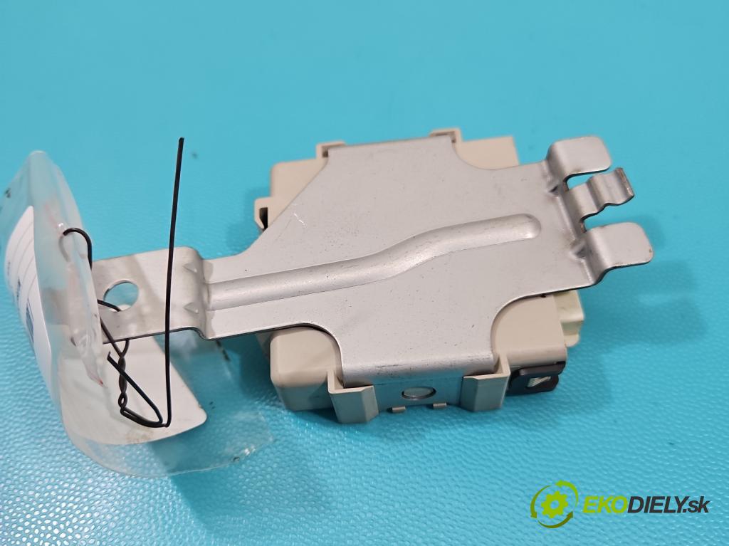 Mitsubishi Outlander II 2006-2013 2.0 DI-D 140 HP manual 103 kW 1968 cm3 5- riadiaca jednotka ostatné 8634A022