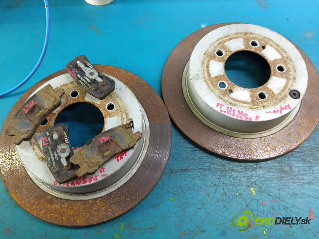 Mitsubishi Outlander II 2006-2013 2.0 DI-D 140 HP manual 103 kW 1968 cm3 5- Štíty: brzdové zadné