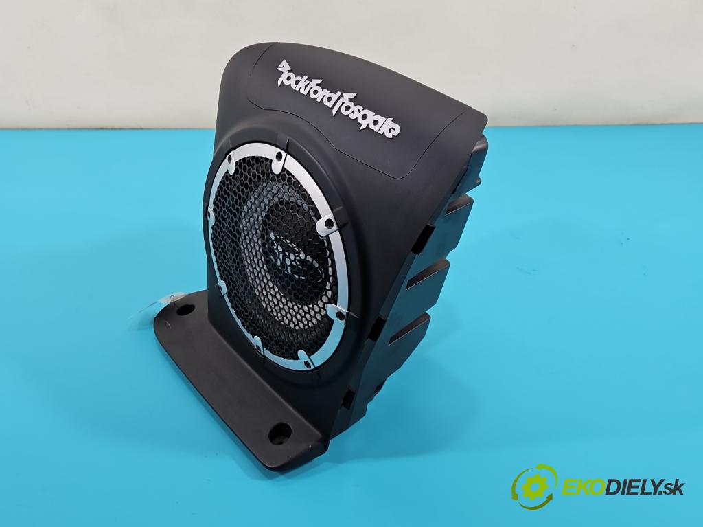 Mitsubishi Outlander II 2006-2013 2.0 DI-D 140 hp manual 103 kW 1968 cm3 5- Subwoofer: 8720A012 (Audio zařízení)