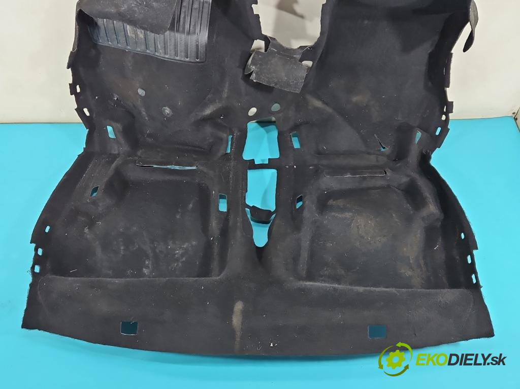 Opel Corsa F 2019- 1.2 12V 75 hp manual 55 kW 1199 cm3 5- koberec do auta 98233025ZD