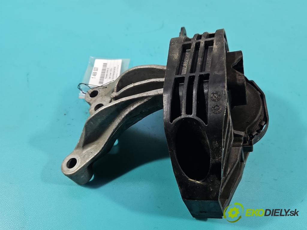 Opel Corsa F 2019- 1.2 12V 75 HP manual 55 kW 1199 cm3 5- airbag motora CMP-243243 (Držiak motora)