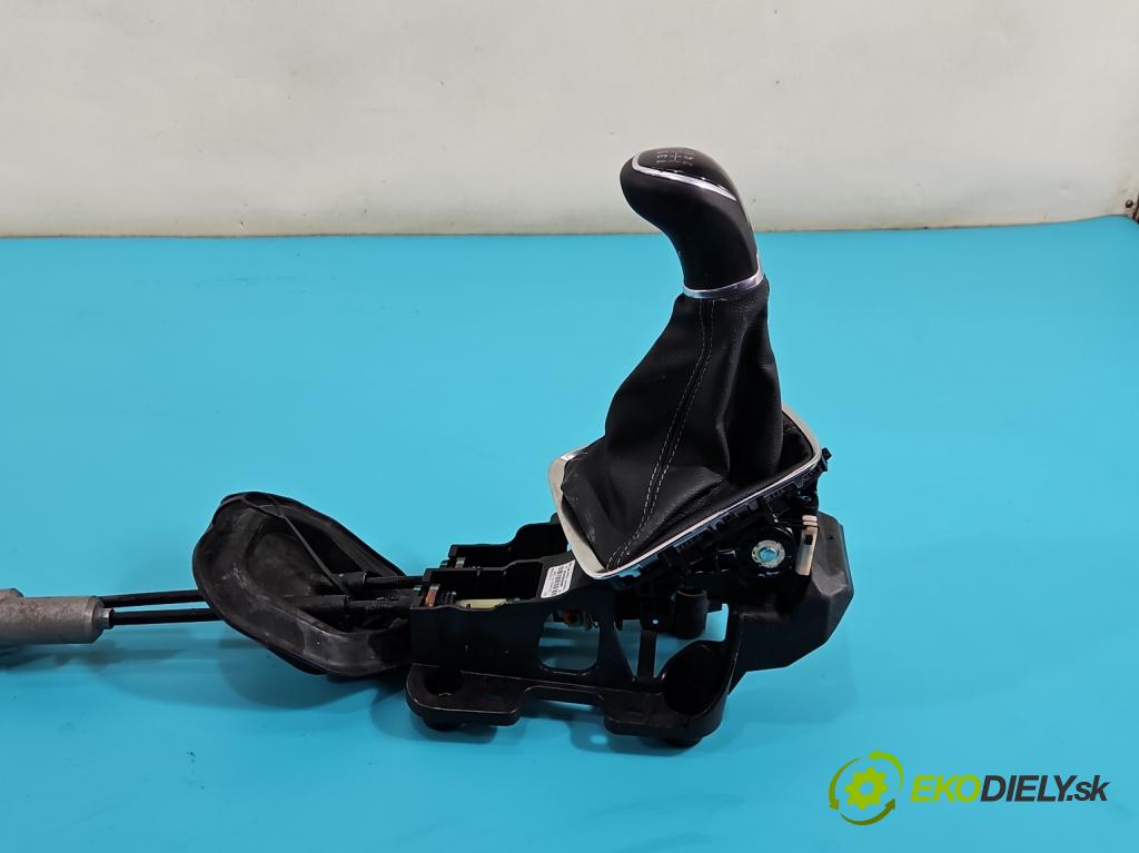 Opel Corsa F 2019- 1.2 12V 75 HP manual 55 kW 1199 cm3 5- Páka: Změny: stupeň,rýchlosť 9840308980 (Rýchlostná páka (kulisa))