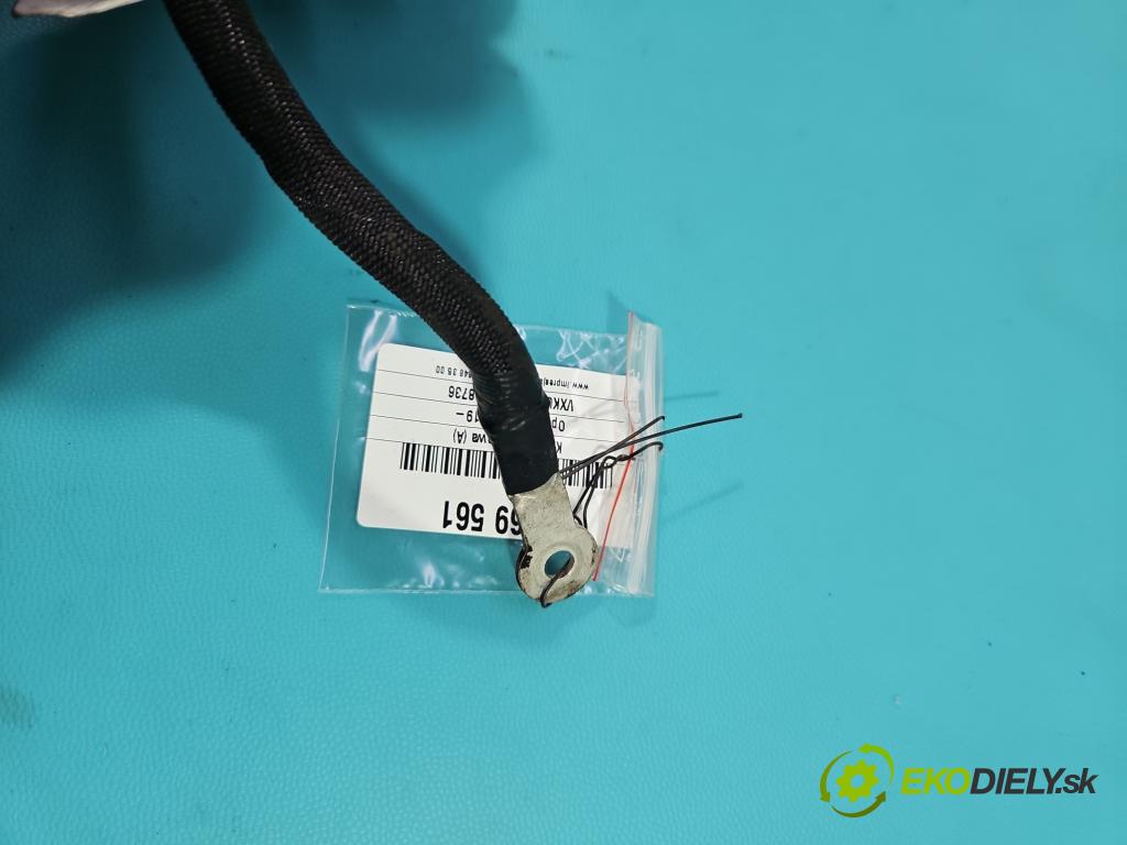 Opel Corsa F 2019- 1.2 12V 75 hp manual 55 kW 1199 cm3 5- kontakt mínus: 9845856880