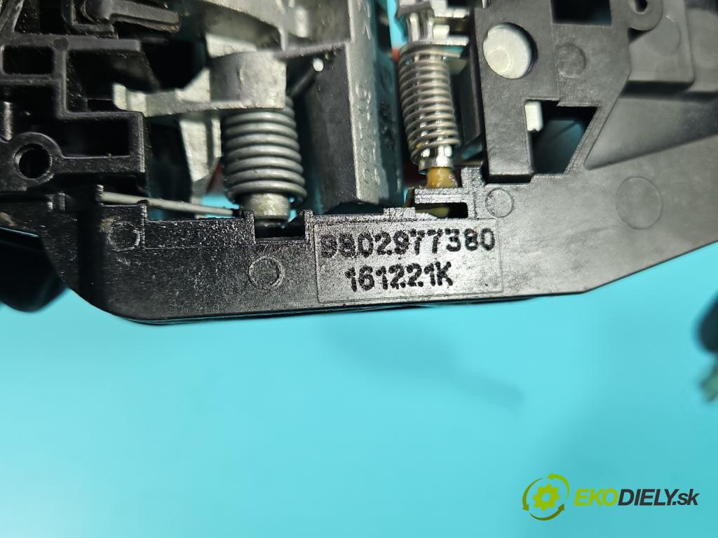 Opel Corsa F 2019- 1.2 12V 75 HP manual 55 kW 1199 cm3 5- rukoväť predné ľavé mimo: 9802977380 (Kľučka dverí vonkajšia predná ľavá)