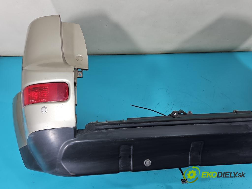 Mitsubishi Outlander II 2006-2013 2.0 DI-D 140 hp manual 103 kW 1968 cm3 5- nárazník zadní  (Klika dveří ostatní)