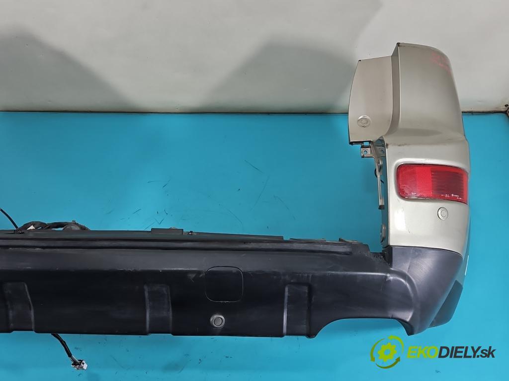 Mitsubishi Outlander II 2006-2013 2.0 DI-D 140 hp manual 103 kW 1968 cm3 5- nárazník zadní  (Klika dveří ostatní)