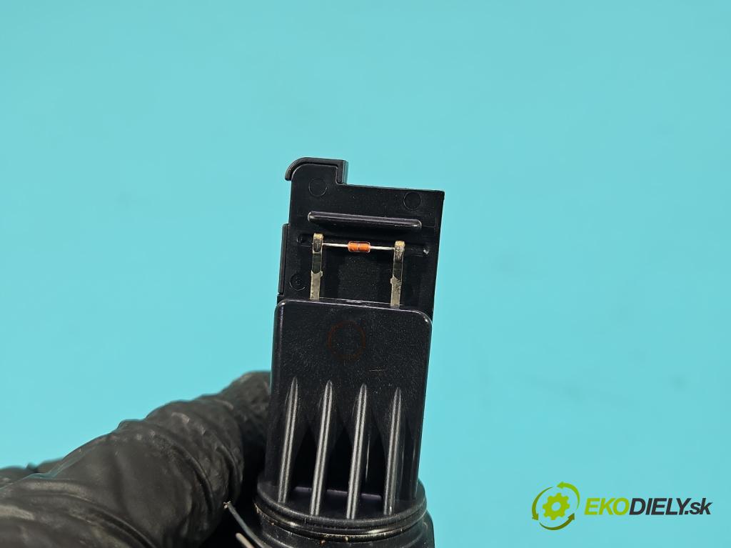 Mitsubishi Outlander III 2012-2022 2.0 16V 150 HP manual 110 kW 1998 cm3 5- průtokoměr: 1525A031 (Váha vzduchu)